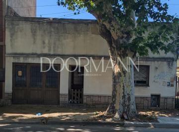 Terreno · 170m² · 4 Ambientes · 1 Cochera · Casa en Venta San Isidro Permuta Apto Credito