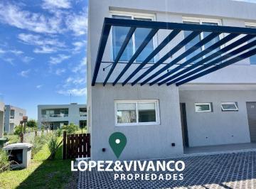 Departamento de 4 ambientes, Pilar · Departamento Duplex Ti[po Casa en Townhouse La Calesa, Pilará.