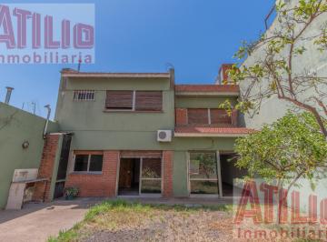 Casa · 275m² · 5 Ambientes · 2 Cocheras · Casa Venta Nuñez Lomas 4 Dormis Garage2 - Fondo Libre 2 C/cabildo Estacion