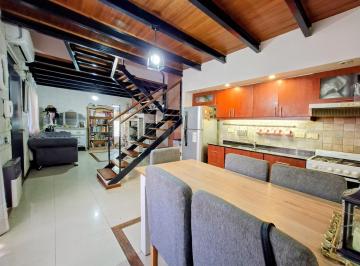 Casa · 65m² · 2 Ambientes · 1 Cochera · Casa en Venta Haedo Norte. Acepta Financiación.
