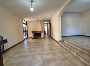 Casa de 6 ambientes, Capilla del Rosario · Casa a La Venta en Guaymallén