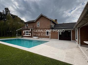 Casa · 263m² · 7 Ambientes · 2 Cocheras · Casa en Venta en Santa Barbara, Tigre, G. B. a. Zona Norte