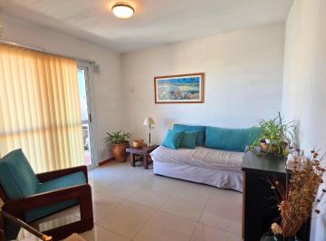 Oficina comercial · 76m² · 5 Ambientes · 1 Cochera · Oficina en Área Centro Este