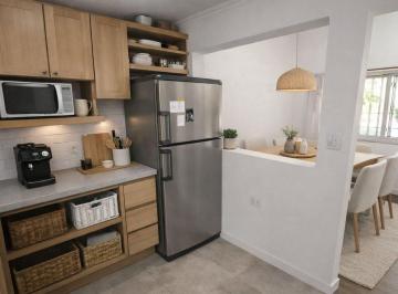 Casa · 68m² · 3 Ambientes · 1 Cochera · Venta de Casa San Vicente con Pileta
