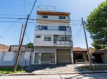 Bodega-Galpón · Venta de Galpon con Vivenda en Avellaneda