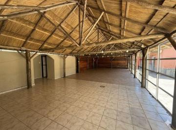 Quinta vacacional · 153m² · 1 Dormitorio · Venta Quinta con Pileta, Quincho y Parrilla