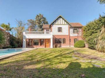 Casa · 288m² · 5 Ambientes · 3 Cocheras · Venta Casa Ituzaingó 4 Ambientes - 525 m Terreno