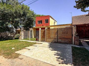 Casa · 85m² · 4 Ambientes · 2 Cocheras · Venta Casa Moderna 4 Ambientes Apta Credito