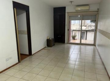 Departamento · 57m² · 3 Ambientes · 1 Cochera · Depto Alquiler Balvanera con Cochera Balcón 3 Amb