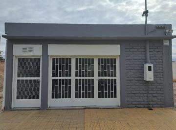 Local comercial de 2 ambientes, Rawson · Salón Comercial con Galpón