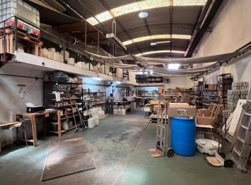 Bodega-Galpón · 375m² · 7 Ambientes · 2 Cocheras · Venta de Deposito Departamento Oficina