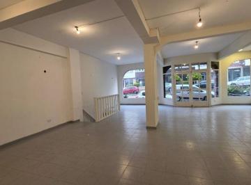 Local comercial · 141m² · Local Sobre Calle Mitre, Bariloche