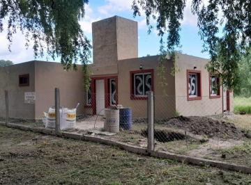 Casa · 68m² · 4 Ambientes · Venta Casa 2 Dorm. a Estrenar Tanti Cordoba