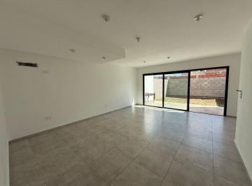 Casa · 115m² · 5 Ambientes · Venta Duplex 3 Dor en Quebradas de Manantiales