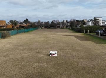 Terreno · 1260m² · Lote en Venta en Country San Isidro Villa Allende