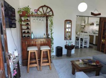 Casa · 143m² · 5 Ambientes · 1 Cochera · Casa en Venta Alta Gracia - Apta Credito
