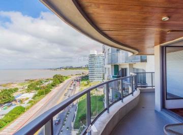 Departamento · 90m² · 4 Ambientes · Alquiler Apartamento 2 Dorm. Malvin Garage