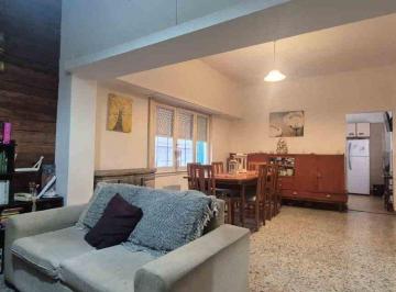 PH · 152m² · 3 Ambientes · 1 Cochera · Venta Ph3 Amb con Local en Caseros Apto Credito