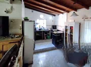 Casa · 85m² · 3 Ambientes · 1 Cochera · Venta Casa 3 Amb Merlo Lote