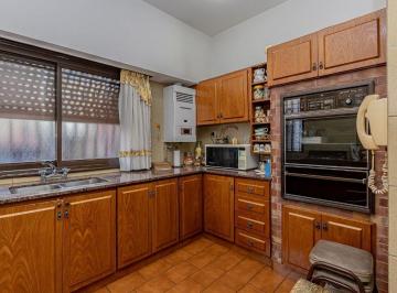 PH · 51m² · 4 Ambientes · Impecable y Amplio PH en Villa Sarmiento