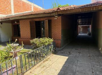 Casa · 87m² · 2 Ambientes · 1 Cochera · Venta Casa Tipo Loft C/ Jardin y Garage La Tablada