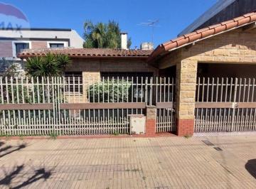 Casa · 90m² · 4 Ambientes · 1 Cochera · Venta Chalet 3 Amb, Cochera y Patio
