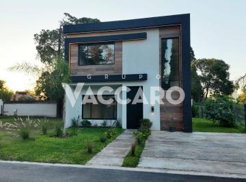 VCO-VCO-1318_2 · Venta de Casa 4 Ambientes en Villa Udaondo, Ituzaingó