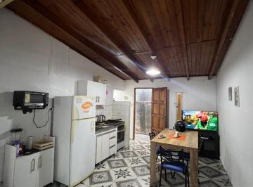 PH · 48m² · 2 Ambientes · PH en Venta Los Hornos con Parque
