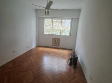 Departamento · 220m² · 4 Ambientes · Lindo y Amplio 5 Ambientes en Alquiler en Recoleta!