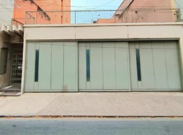 Casa · 63m² · 4 Ambientes · 1 Cochera · B° Sur Las Piedras 112 Duplex de 2d + Jardin + Cochera