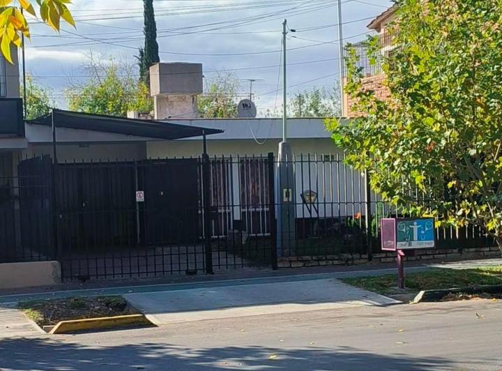 Casa · 154m² · 6 Ambientes · 2 Cocheras