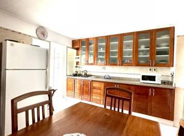 Departamento · 150m² · 5 Ambientes · 1 Cochera · Departamento en Venta - 4 Dorm. 3 Baños - Punta del Este