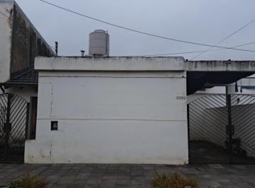 Casa de 5 ambientes, Córdoba · Casa Amplia, Gran Patio, a Refaccionar