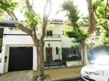 Casa · 343m² · 5 Ambientes · 1 Cochera · Casa 5 Ambientes en Vicente López.
