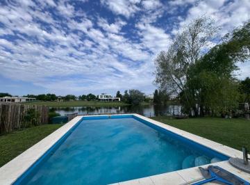 Casa · 155m² · 5 Ambientes · 1 Cochera · Venta de Casa en Una Planta con Pileta a La Laguna - El Cazal