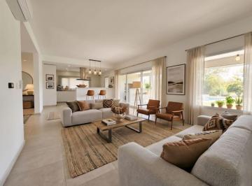 AMN-AMN-3995_2 · Casa en Venta en Santa Elena - Pilar del Este
