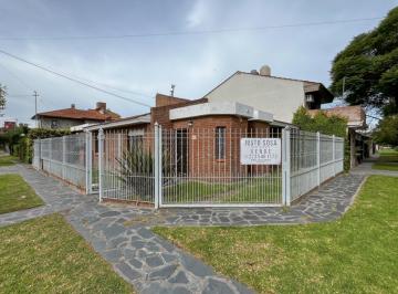 Casa · 135m² · 3 Ambientes · 1 Cochera · Venta Casa 3 Ambientes y Dependencia Los Pinares