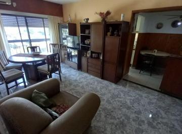 Departamento de 3 ambientes, Boedo · Sensacional 3 Ambientes Amplias Medidas Todo Externo. Estado Impecable.