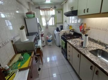 Departamento de 3 ambientes, Boedo · Sensacional 3 Ambientes Amplias Medidas Todo Externo. Estado Impecable.