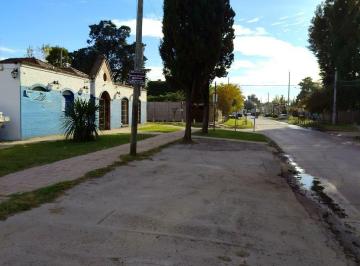 Local comercial , Moreno · Fco Alvarez - Se Alquila Gran Local Comercial Sobre Gorriti con Estacionamiento Para Clientes