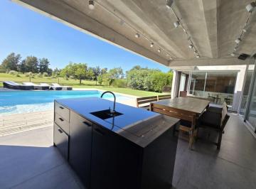 Casa · 600m² · 7 Ambientes · 4 Cocheras · Casa en Venta en El Golf, Nordelta