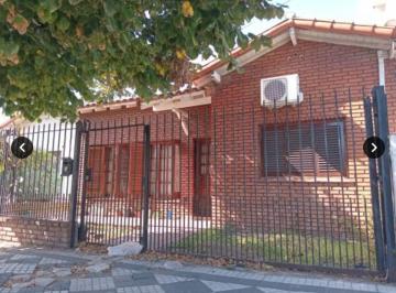 Casa de 4 ambientes, Esteban Echeverría · Oportunidad Venta Casa 4amb Miy Buena Zona de Monte Grande