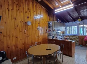 PH de 6 ambientes, Neuquén · Oportunidad en B° Cúmelen | PH con 4 Dorm. a 20 Cuadras de Av Argentina