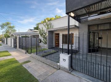 frente · Venta Casa 4 Ambientes con Parrilla y Local Permuta Troncos del Talar Pacheco