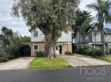 Casa · 582m² · 4 Ambientes · 2 Cocheras · Casa en Venta en Los Angeles Village 582 m. Pileta. Ing Maschwitz, Escobar