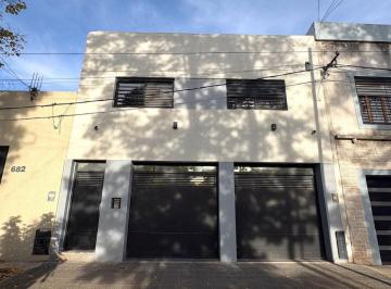 Casa de 6 ambientes, La Plata · Casa en Venta - La Plata, Calle 71 E/ 8 y 9