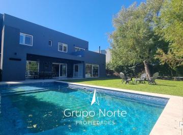 Casa · 204m² · 5 Ambientes · Casa en Venta en Barbarita, Tigre.