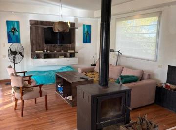 Casa · 180m² · 4 Ambientes · 1 Cochera · Casa 3 Dorm. en Venta en Chascomus