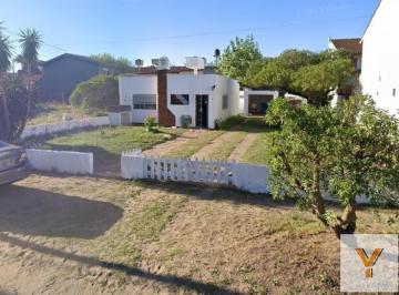 Casa · 60m² · 3 Ambientes · Casa en Venta - 2 Dorm. 1 Baño - Mar del Tuyú