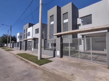 PH · 127m² · 3 Dormitorios · 1 Cochera · Venta - Villa San Isidro - Duplex 3 Dorm. 2 Baños